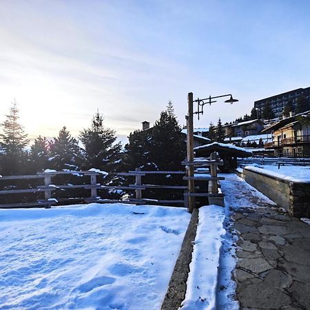 Hostdomus - Imperial Chalet Villa Colle Colle Sestriere Exterior foto