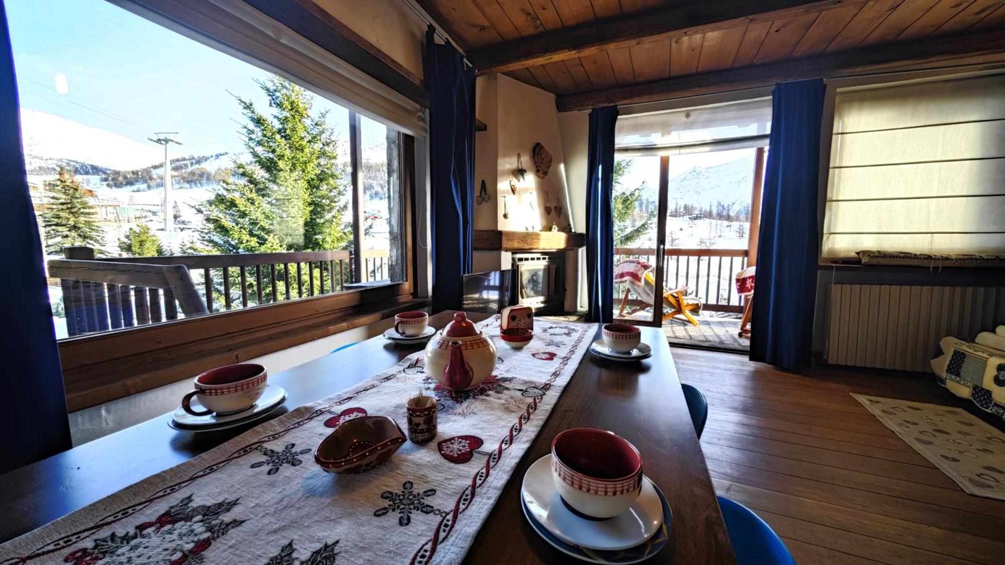 Hostdomus - Imperial Chalet Villa Colle Colle Sestriere Exterior foto