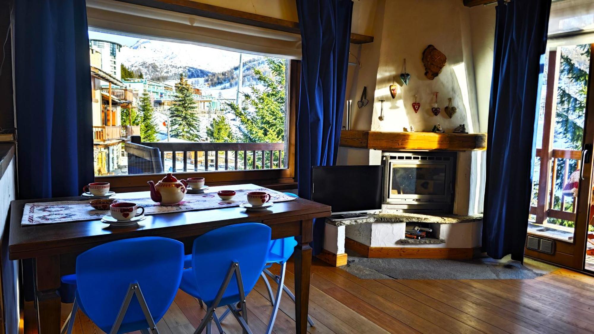 Hostdomus - Imperial Chalet Villa Colle Colle Sestriere Exterior foto