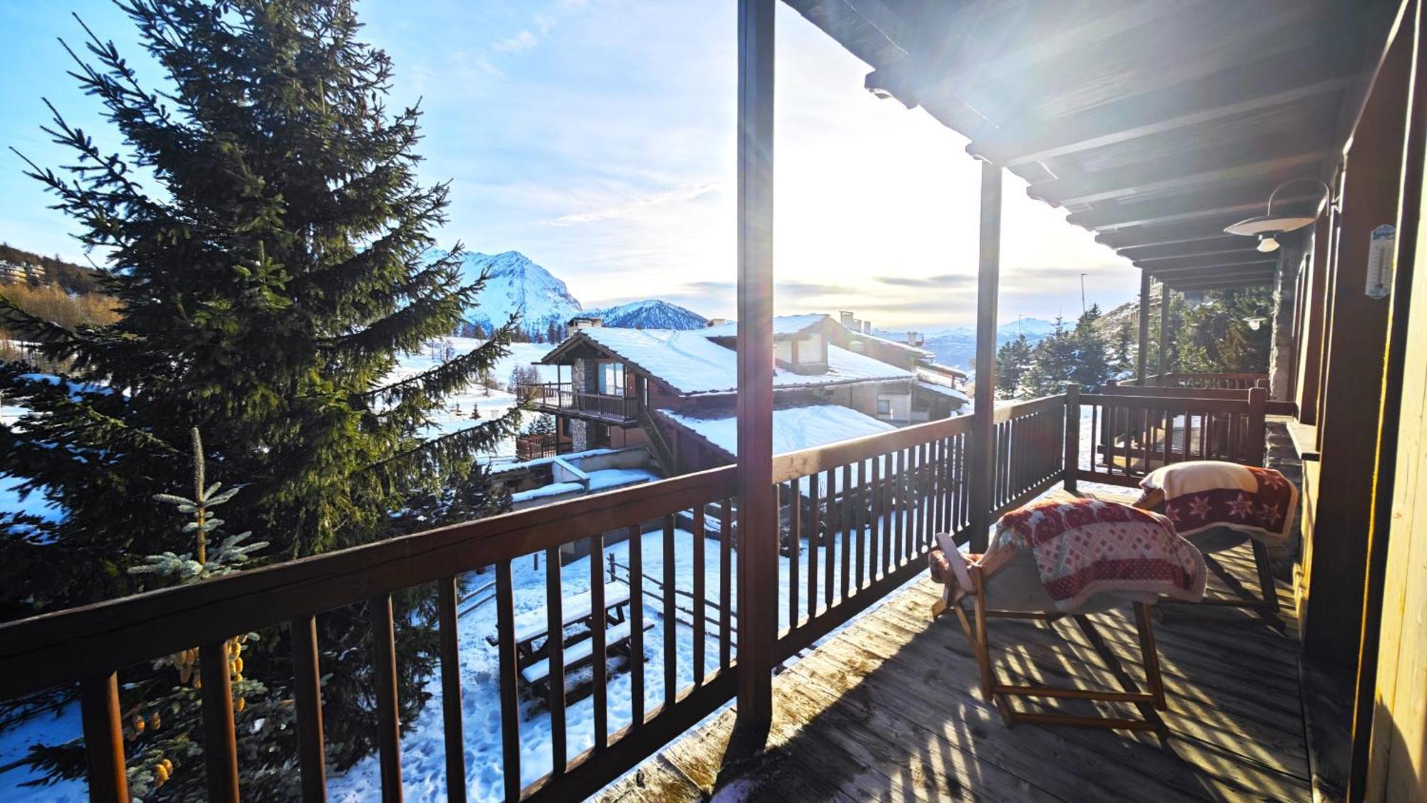 Hostdomus - Imperial Chalet Villa Colle Colle Sestriere Exterior foto